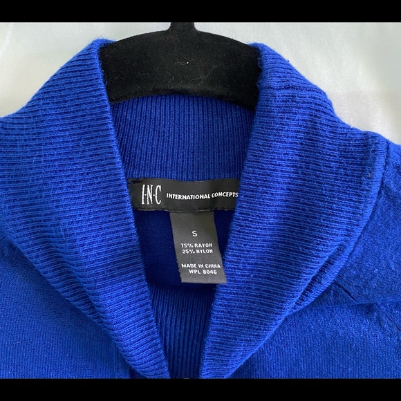 🌷3/$25 Ladies pullover sweater - Picture 2 of 4